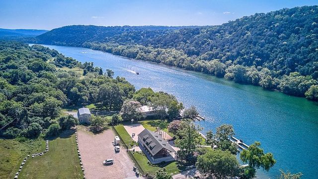 2916 Old Course DR 7, Austin, TX 78732