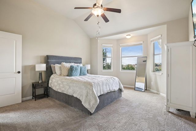 2916 Old Course DR 7, Austin, TX 78732