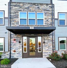 151 MCCORMICK CIR CIR #203, Winchester, VA 22602