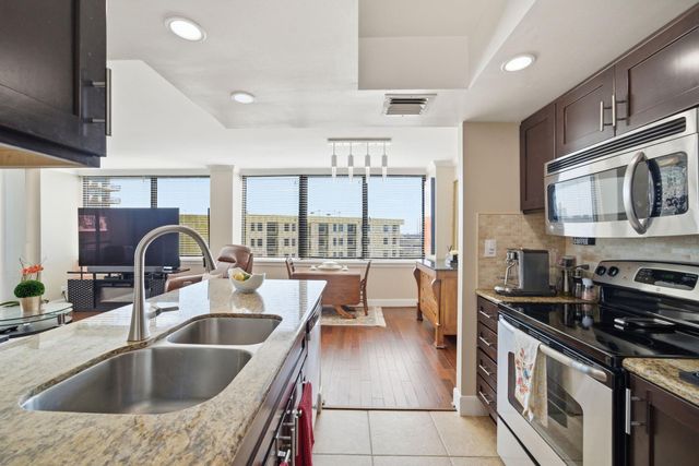 3525 Sage Road 909, Houston, TX 77056