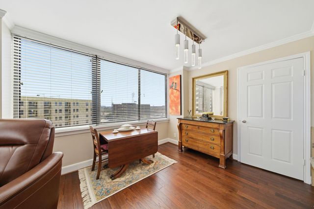 3525 Sage Road 909, Houston, TX 77056