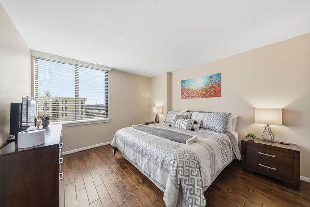 3525 Sage Road 909, Houston, TX 77056