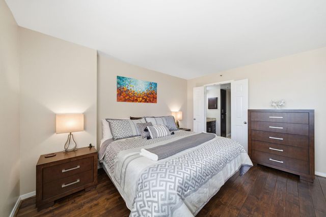 3525 Sage Road 909, Houston, TX 77056