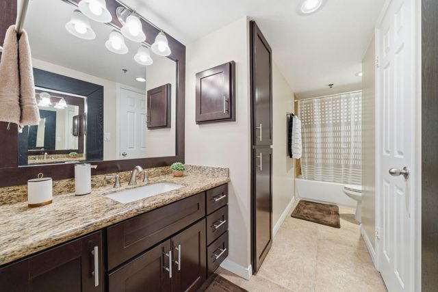 3525 Sage Road 909, Houston, TX 77056