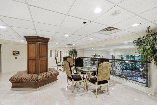 3525 Sage Road 909, Houston, TX 77056