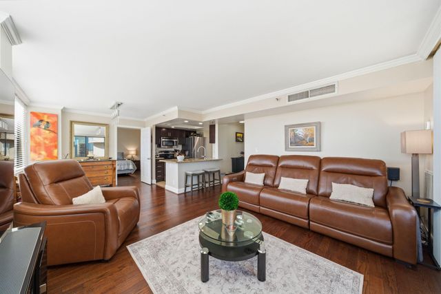 3525 Sage Road 909, Houston, TX 77056