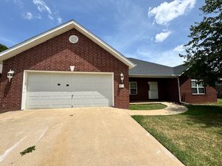 1109 N Wren Drive, Rogers, AR 72756