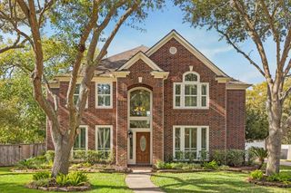 1703 Sutters Chase Drive, Sugar Land, TX 77479