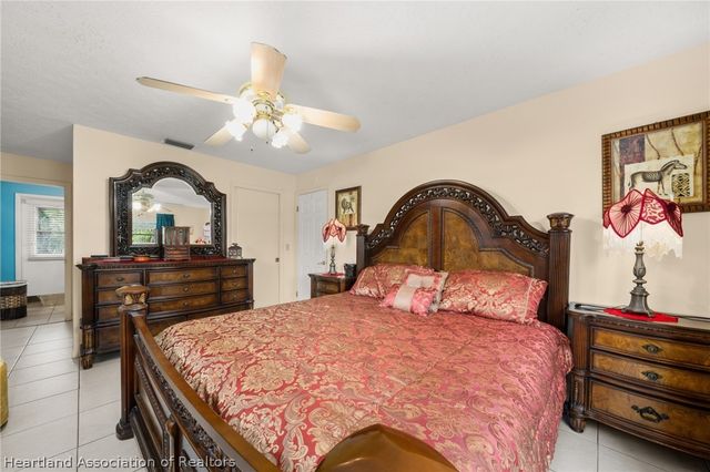 216 Robinhood Terrace, Sebring, FL 33876