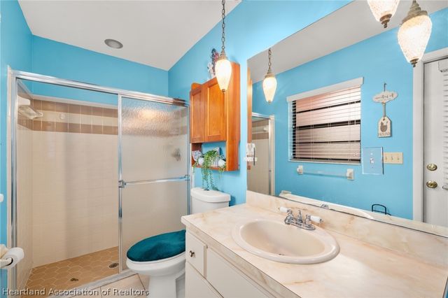 216 Robinhood Terrace, Sebring, FL 33876