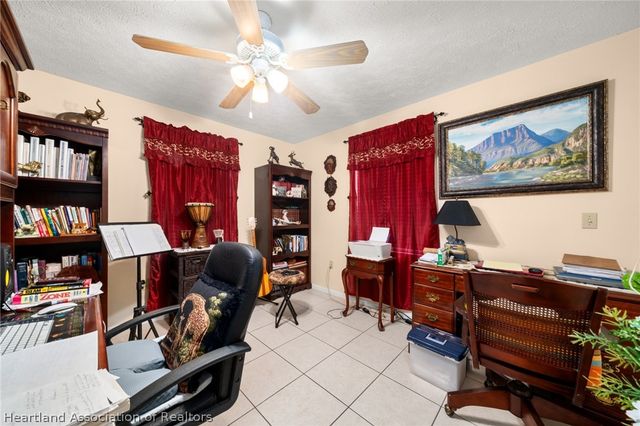 216 Robinhood Terrace, Sebring, FL 33876