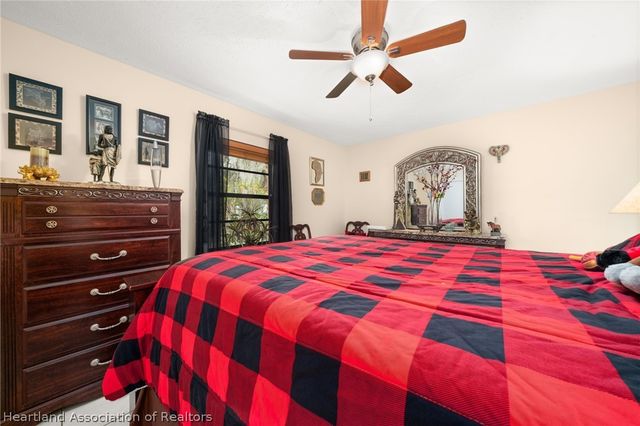 216 Robinhood Terrace, Sebring, FL 33876