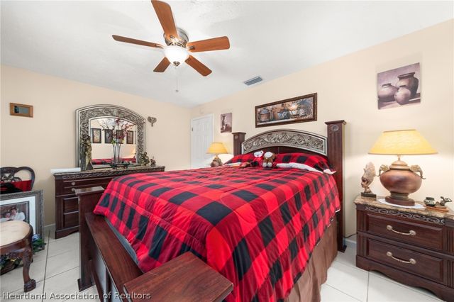 216 Robinhood Terrace, Sebring, FL 33876