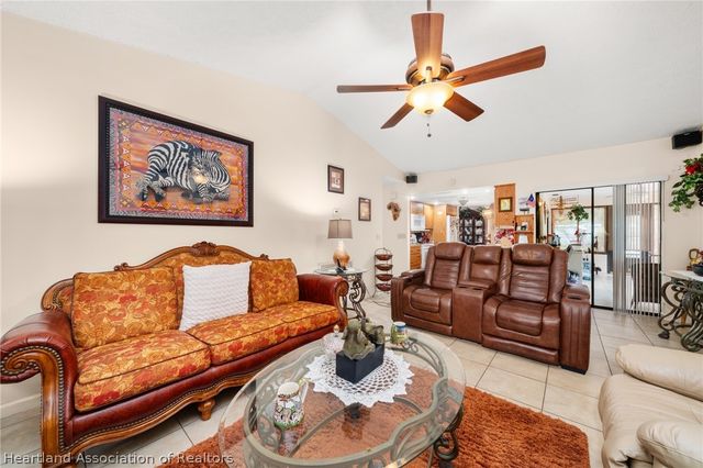 216 Robinhood Terrace, Sebring, FL 33876