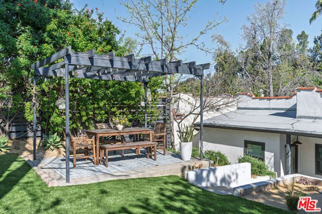 4870 Stratford Road, Los Angeles, CA 90042