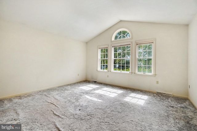 729 SCHAEFFER RD, Lebanon, PA 17042