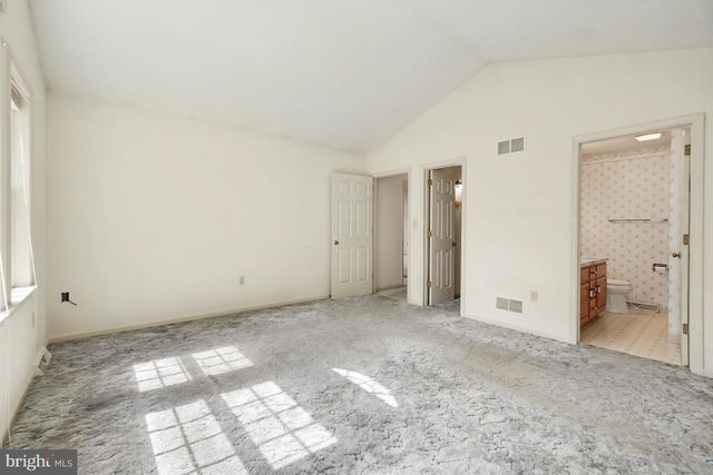 729 SCHAEFFER RD, Lebanon, PA 17042