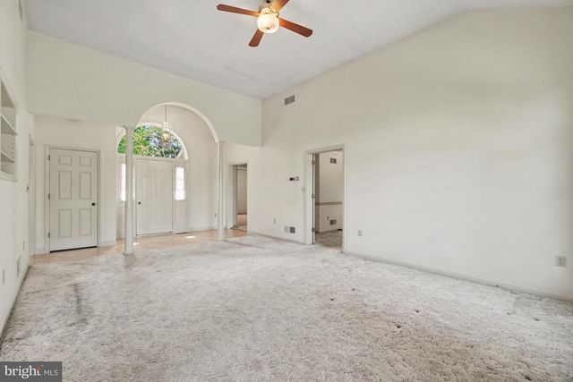 729 SCHAEFFER RD, Lebanon, PA 17042