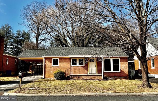 137 FOX DR, Winchester, VA 22601