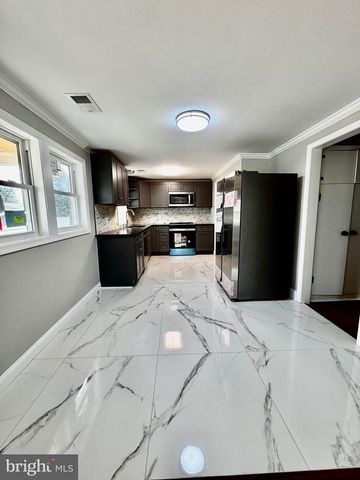 137 FOX DR, Winchester, VA 22601