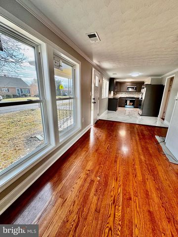 137 FOX DR, Winchester, VA 22601