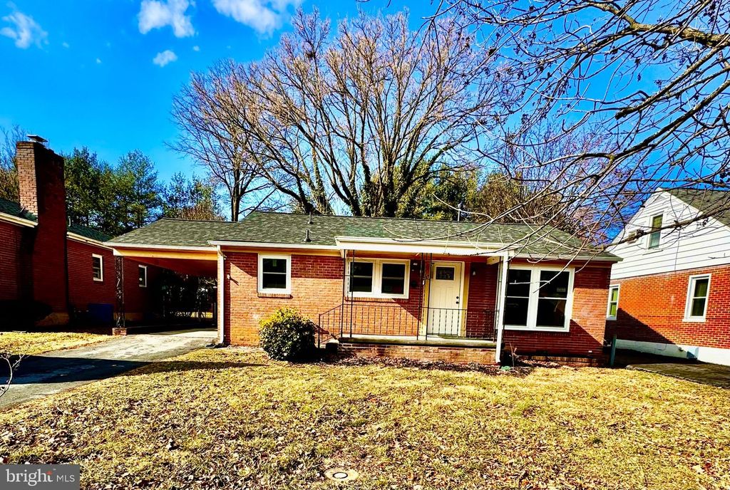 137 FOX DR, Winchester, VA 22601