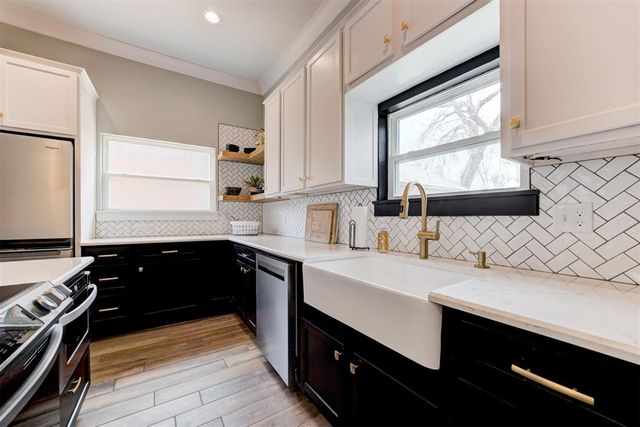 806 E Warner Avenue, Guthrie, OK 73044