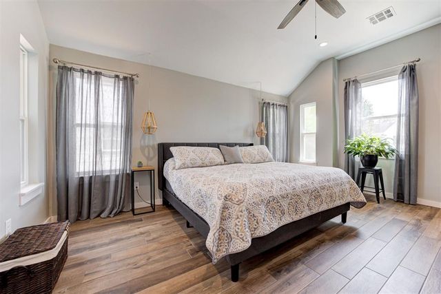 806 E Warner Avenue, Guthrie, OK 73044