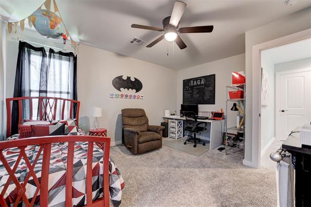 806 E Warner Avenue, Guthrie, OK 73044