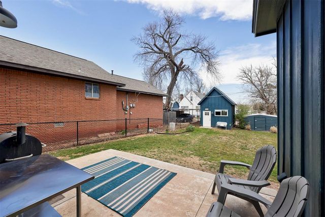 806 E Warner Avenue, Guthrie, OK 73044