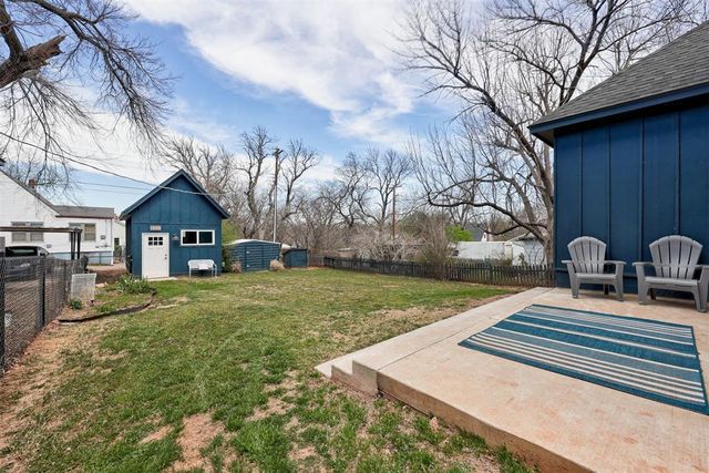 806 E Warner Avenue, Guthrie, OK 73044