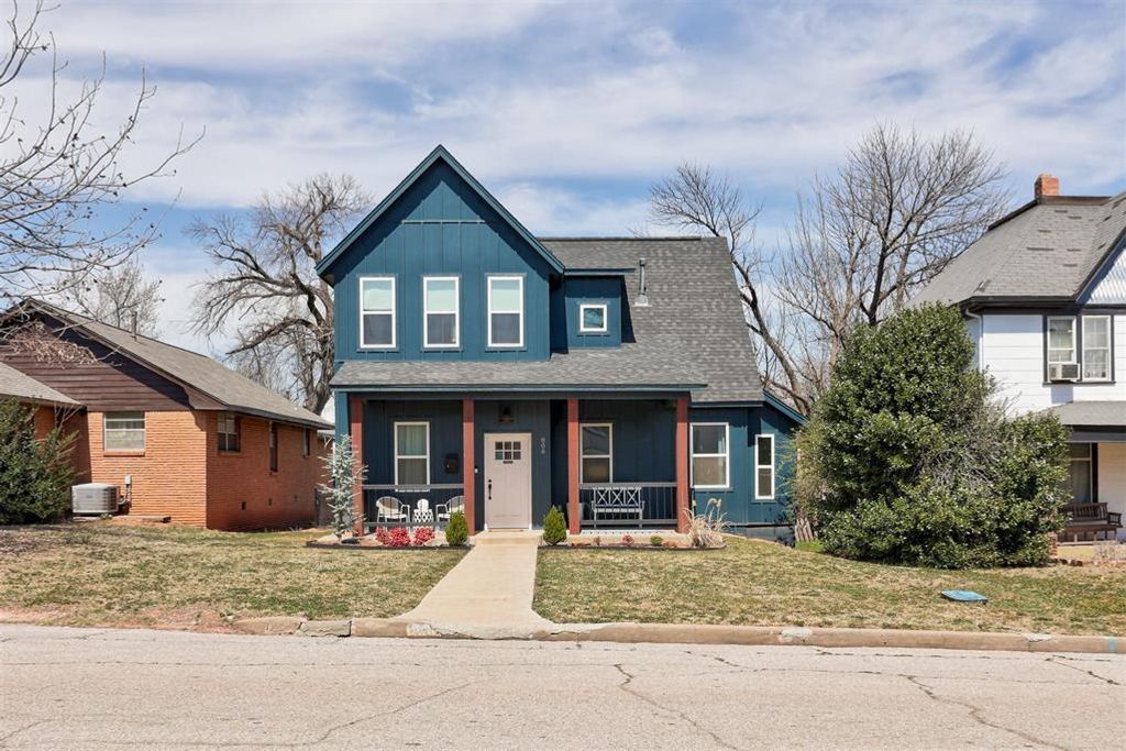 806 E Warner Avenue, Guthrie, OK 73044
