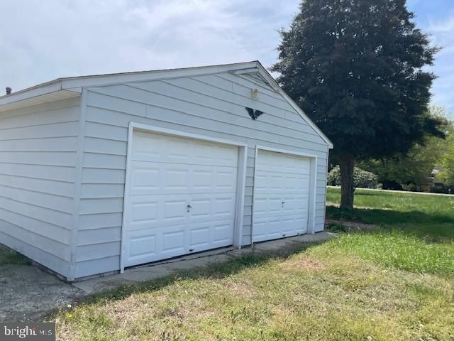 10317 DINGES RD, Berlin, MD 21811