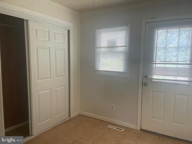 10317 DINGES RD, Berlin, MD 21811