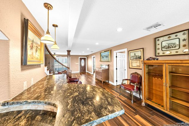 435 Carpenter Dr, Canyon Lake, TX 78133