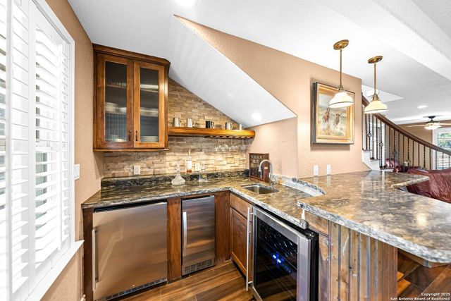 435 Carpenter Dr, Canyon Lake, TX 78133