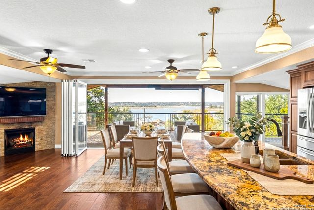 435 Carpenter Dr, Canyon Lake, TX 78133