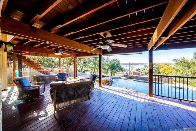 435 Carpenter Dr, Canyon Lake, TX 78133