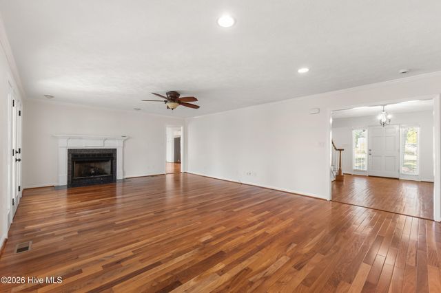 137 River Oaks Drive, Wilmington, NC 28412