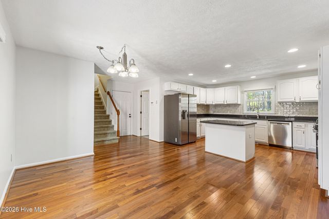 137 River Oaks Drive, Wilmington, NC 28412