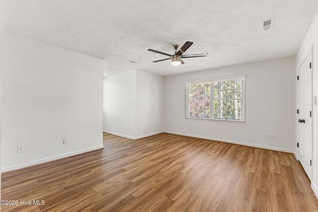 137 River Oaks Drive, Wilmington, NC 28412