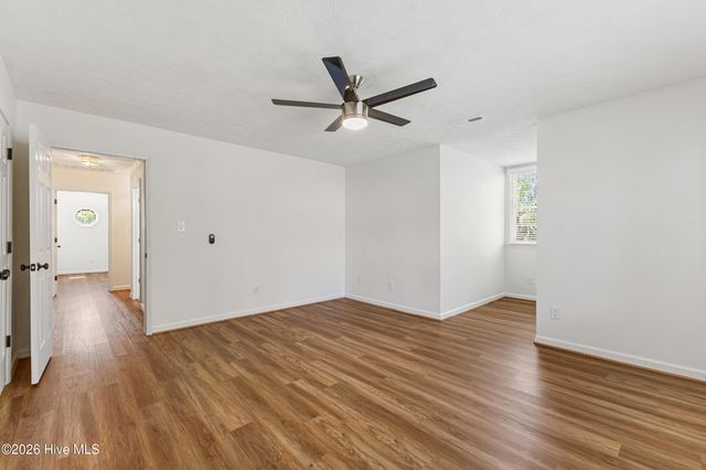137 River Oaks Drive, Wilmington, NC 28412