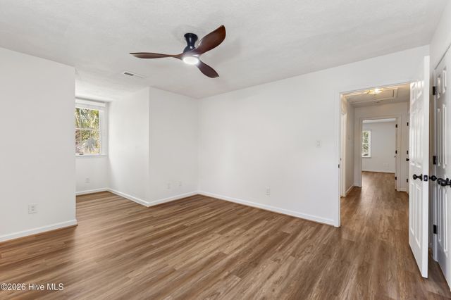 137 River Oaks Drive, Wilmington, NC 28412