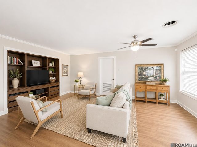 8166 Franwood Dr, Baton Rouge, LA 70806