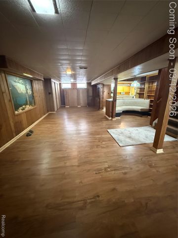 20017 California, St. Clair Shores, MI 48080