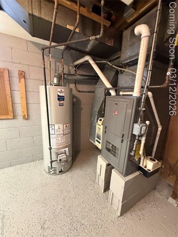 20017 California, St. Clair Shores, MI 48080