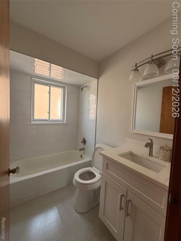 20017 California, St. Clair Shores, MI 48080