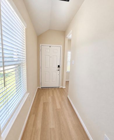 27294 Grey Fox Run, Magnolia, TX 77354