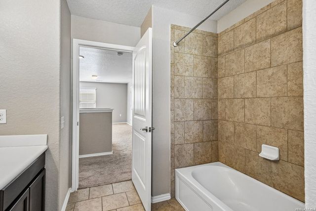 5822 Tranquil Dawn, San Antonio, TX 78218