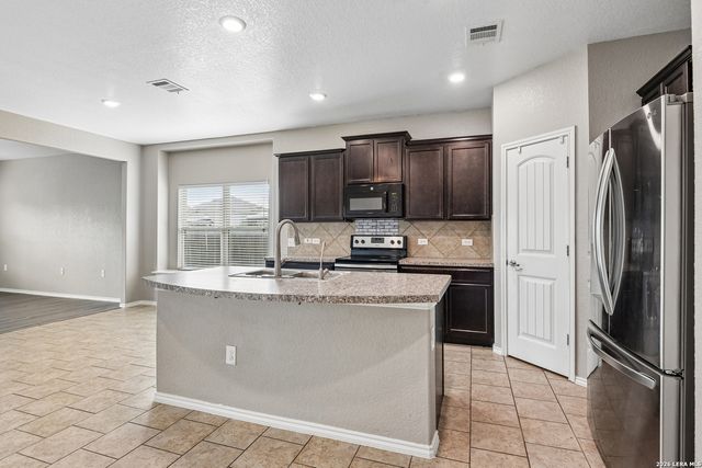 5822 Tranquil Dawn, San Antonio, TX 78218